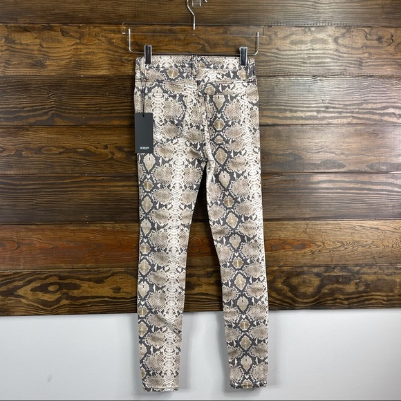 Hudson Barbara High-Rise Super Skinny Ankle Jean - Picture 5 of 9